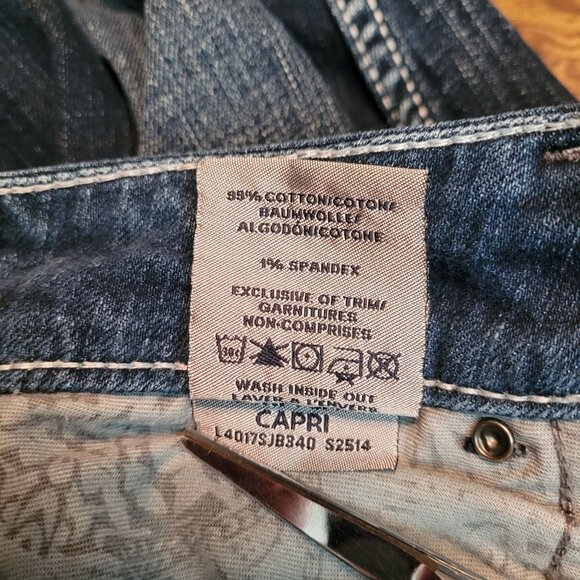 Silver Jeans Size 25 Suki Flap Capri Embelllished Ripped Dark Wash Stretch - Picture 7 of 13